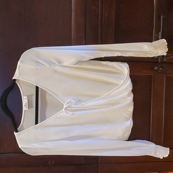 Hollister White Faux Wrap Top (small) - Picture 1 of 2